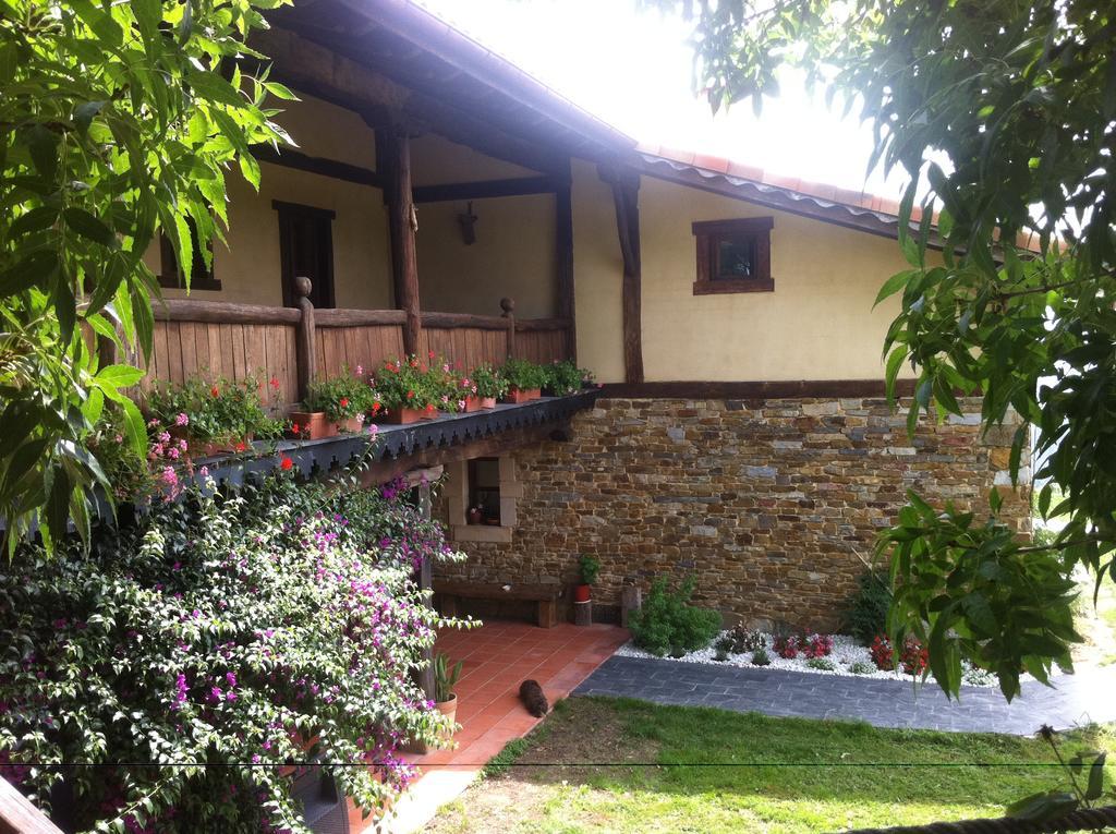 Apikale Konuk evi Ea Dış mekan fotoğraf